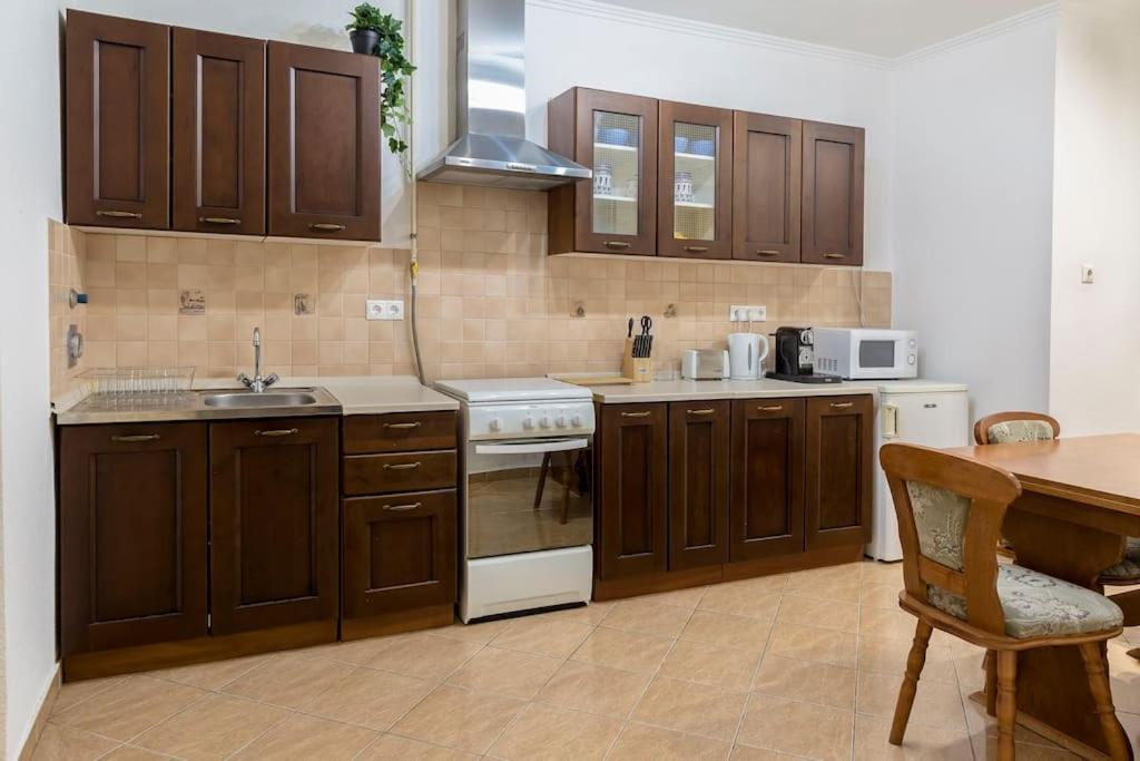 B333 Apartment - In The Heart Of The City Budapest Bagian luar foto